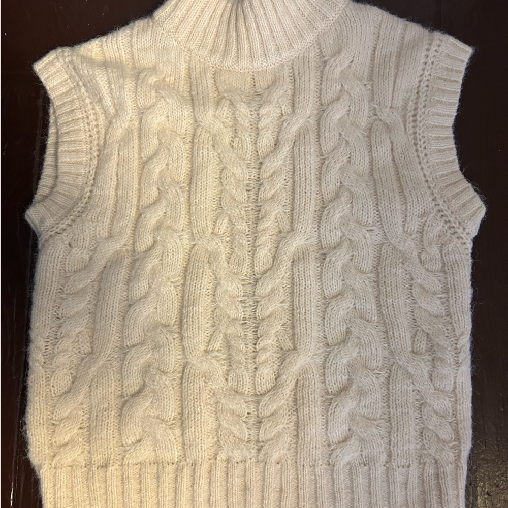 Sweater Vest
